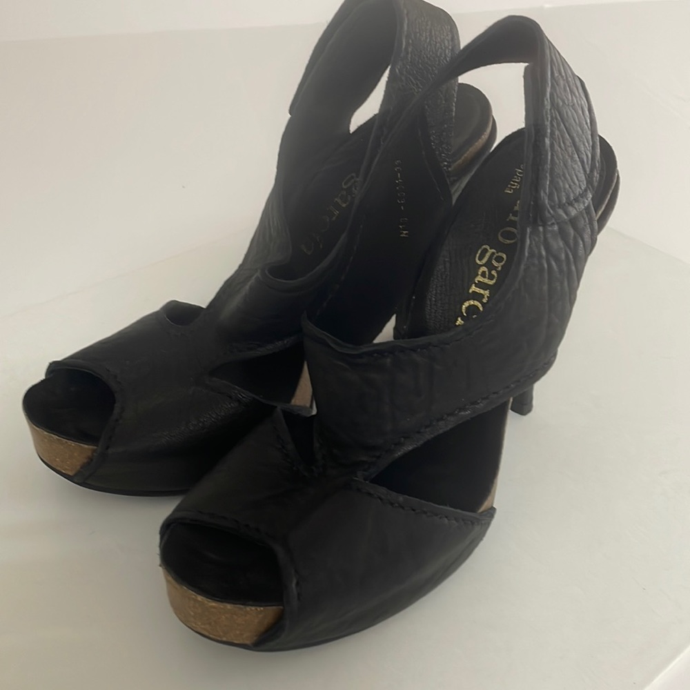 Pedro garcia women’s leather heel shoes size 9